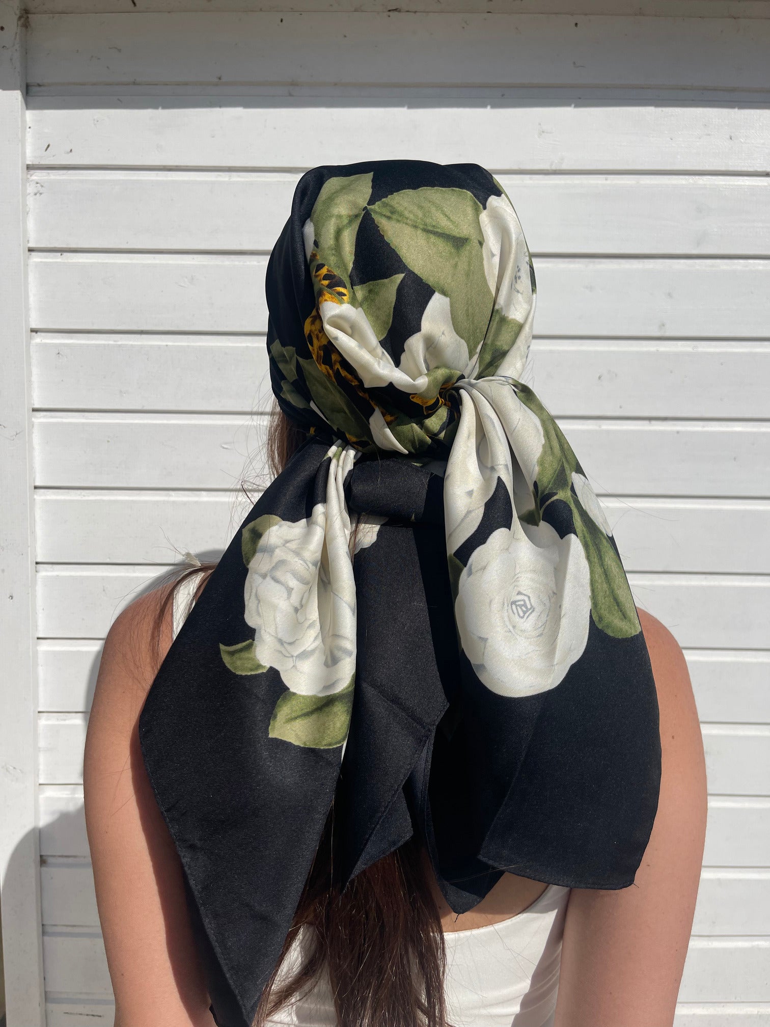 Foulard Abby – 90x90 cm – Effet Soie