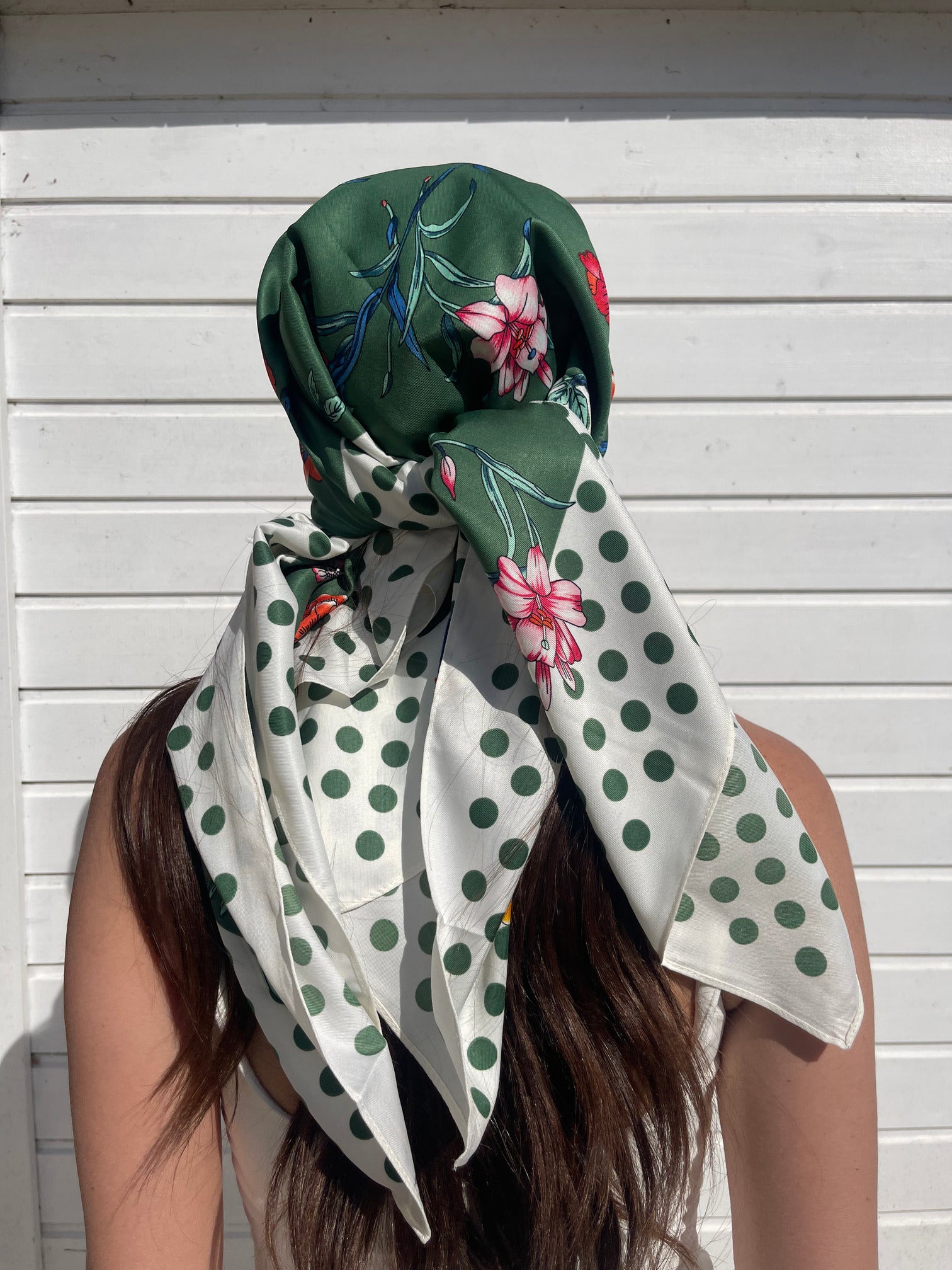 Foulard Abby – 90x90 cm – Effet Soie