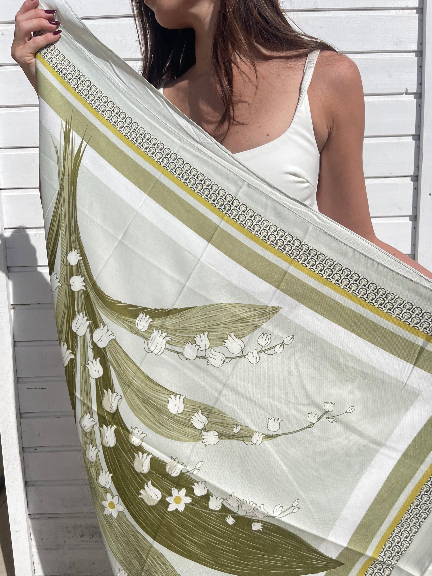 Foulard Abby – 90x90 cm – Effet Soie