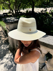 Chloé ASYMÉTRIQUE Été Italie – Bord 8 cm - Joe & Mey