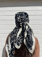 Foulard Abby – 90x90 cm – Effet Soie - Joe & Mey