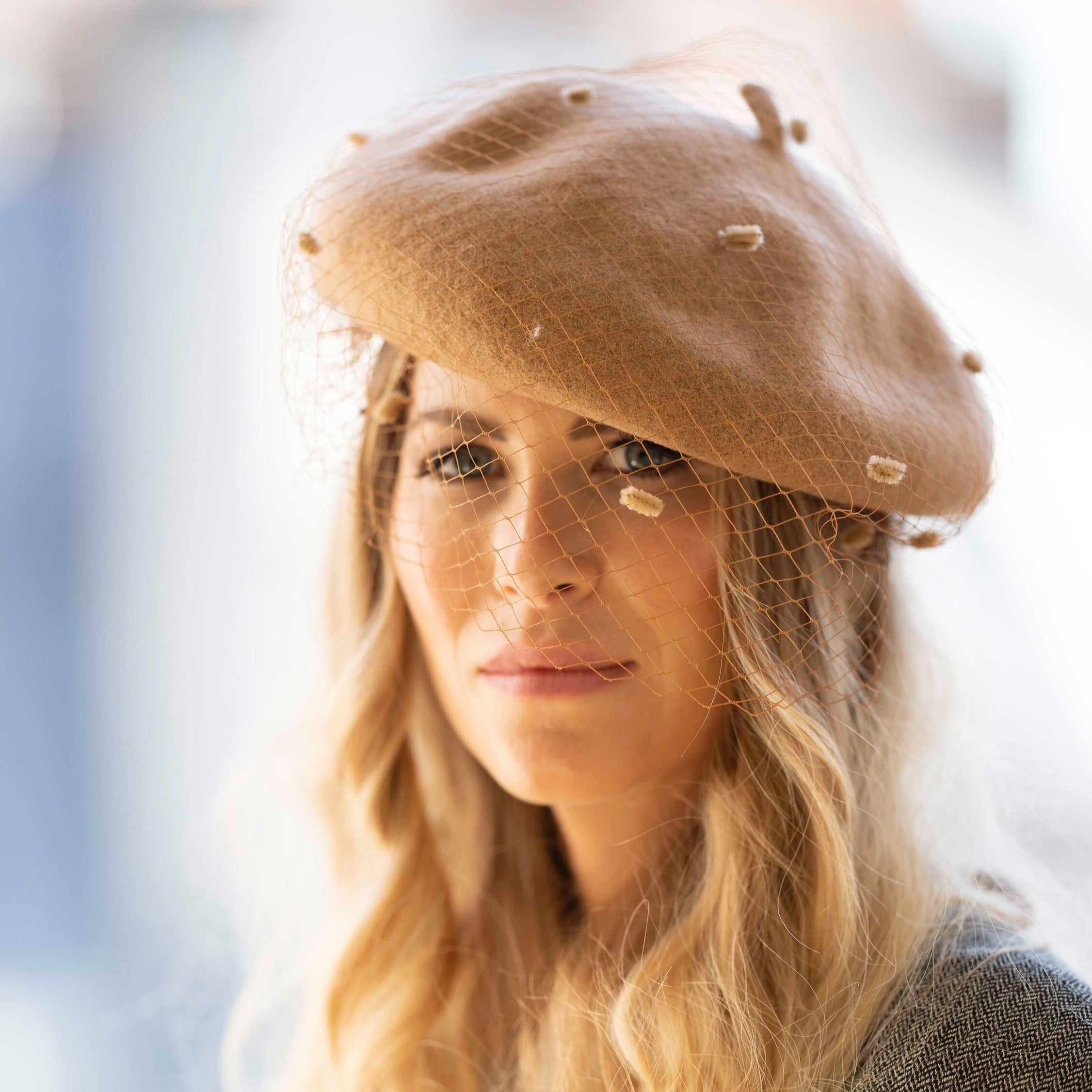 Béret en Laine avec voilette
